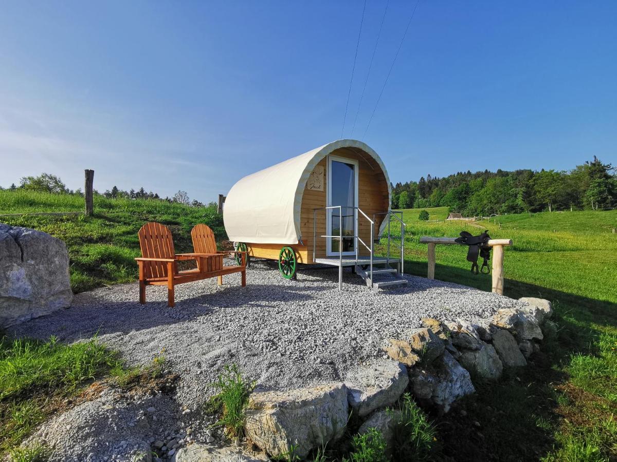 فندق Cowboy'S Land Visnja Gora المظهر الخارجي الصورة