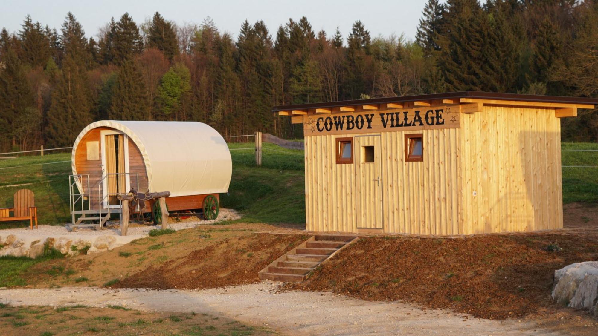فندق Cowboy'S Land Visnja Gora المظهر الخارجي الصورة
