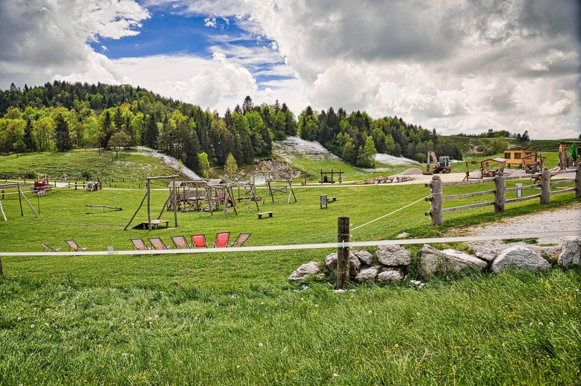 فندق Cowboy'S Land Visnja Gora المظهر الخارجي الصورة