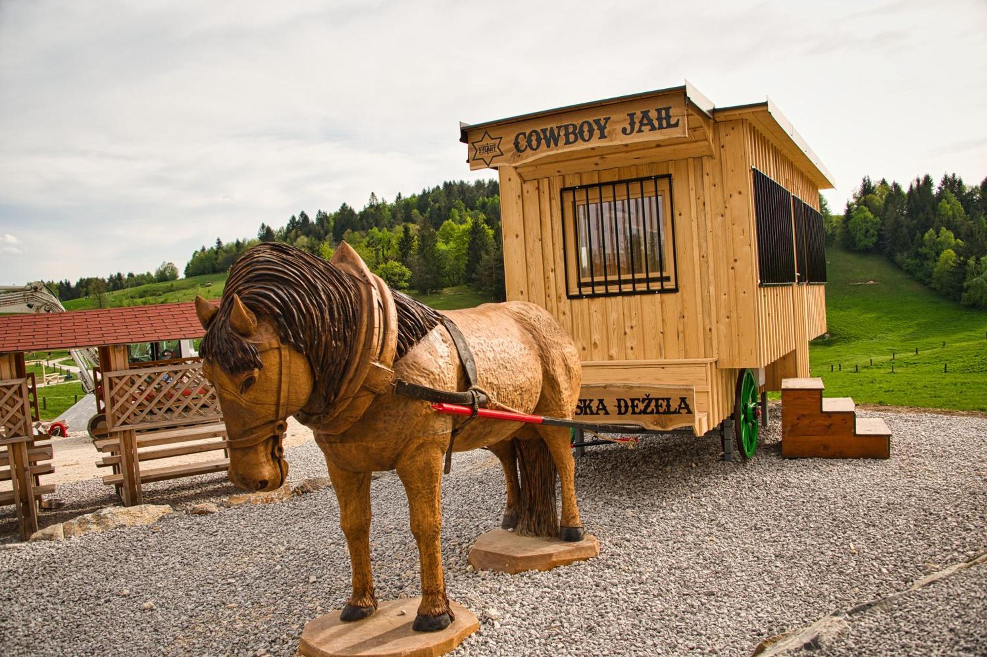 فندق Cowboy'S Land Visnja Gora المظهر الخارجي الصورة
