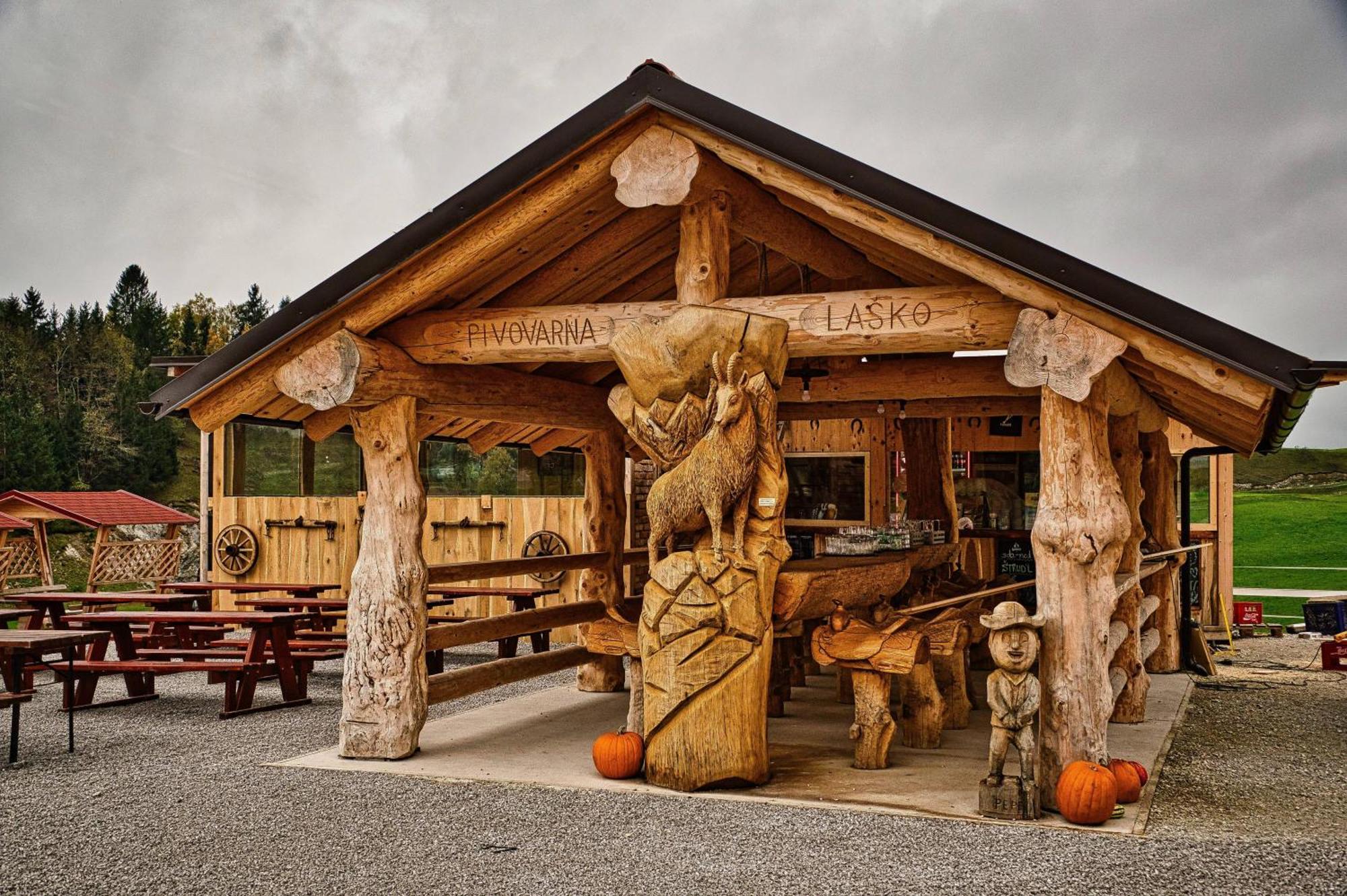 فندق Cowboy'S Land Visnja Gora المظهر الخارجي الصورة